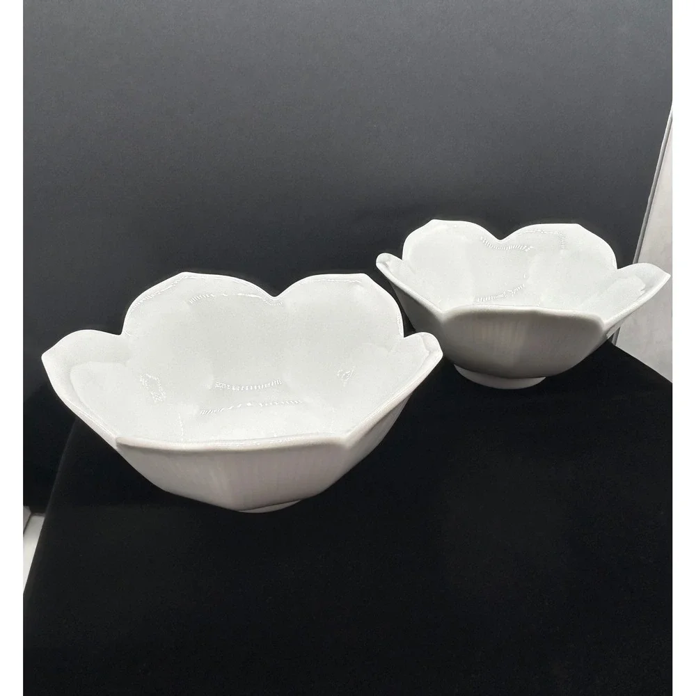 Pier 1 White Porcelain Lotus Flower Petal Ribbed Bowls Set of 2 Minimalist 5.5in